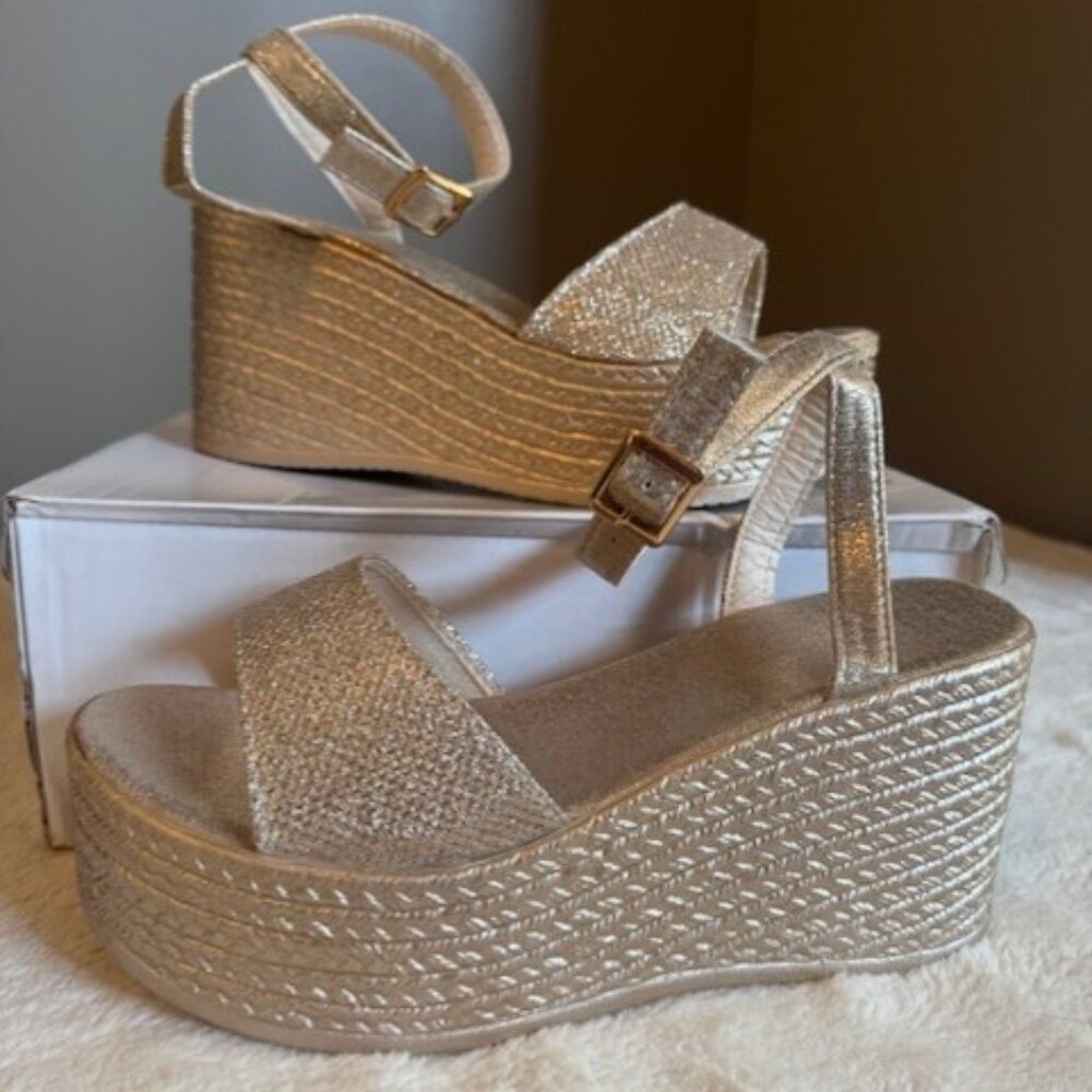 Women's Gold Wedge